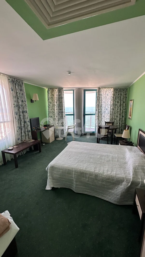 Apartament spațios de vânzare – Varna, stațiunea Nisipurile de Aur