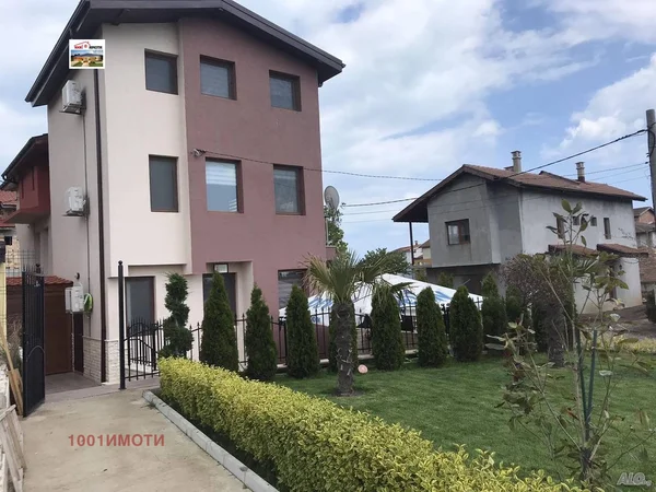 Vilă cu 4 camere, la 80 m de mare – Șabla, complet mobilată